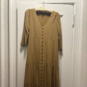 Madewell V-Neck Tiered Button-Front Midi Dress in Daisies Forever